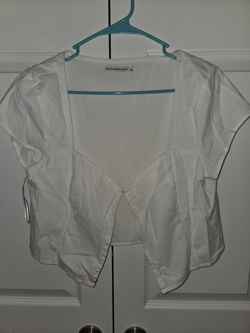 Abercrombie & Fitch White Short-Sleeve Tie-Front Cropped Blouse